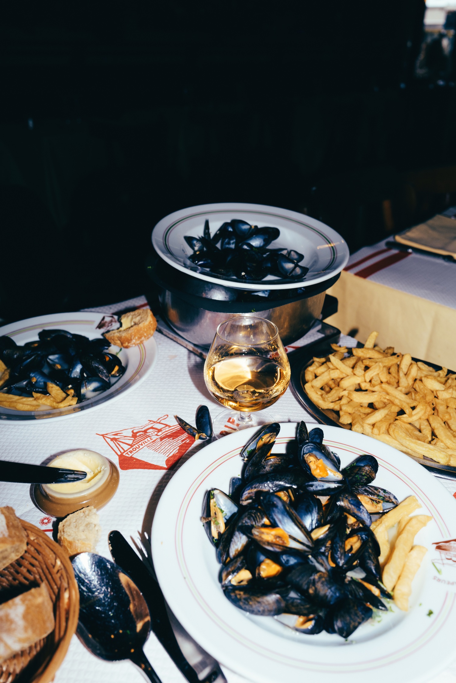 Moules-frites et Calvados